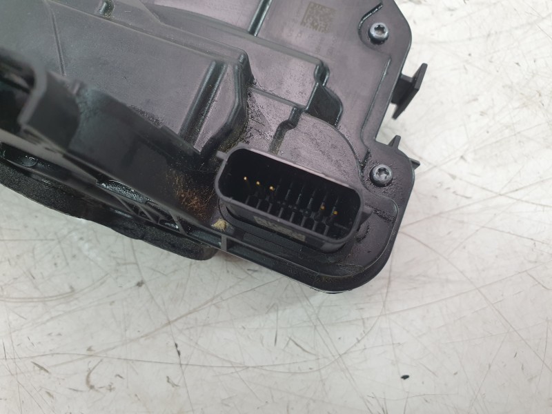 Recambio de cerradura puerta trasera derecha para ford kuga iii (dfk) 2.5 fhev referencia OEM IAM 2099457  10610500122/CRD-FRD-9