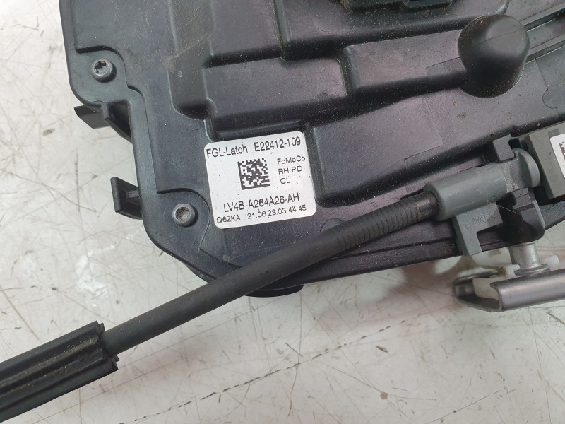 Recambio de cerradura puerta delantera derecha para ford kuga iii (dfk) 2.5 fhev referencia OEM IAM 2066073  10610500120/DLF8100