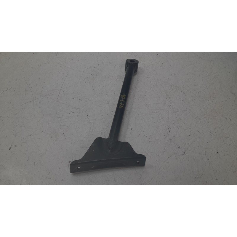 Recambio de soporte paragolpes delantero izquierdo para porsche cayman (typ 981c) gt4 referencia OEM IAM 99150453701  