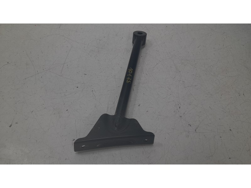 Recambio de soporte paragolpes delantero izquierdo para porsche cayman (typ 981c) gt4 referencia OEM IAM 99150453701  