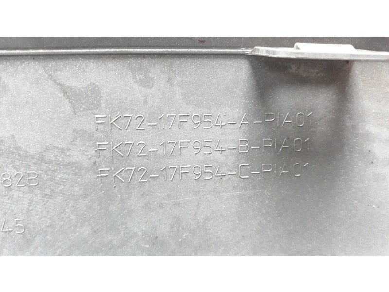 Recambio de molduras traseras para land rover discovery sport 2.0 td4 cat referencia OEM IAM FK7217F954  