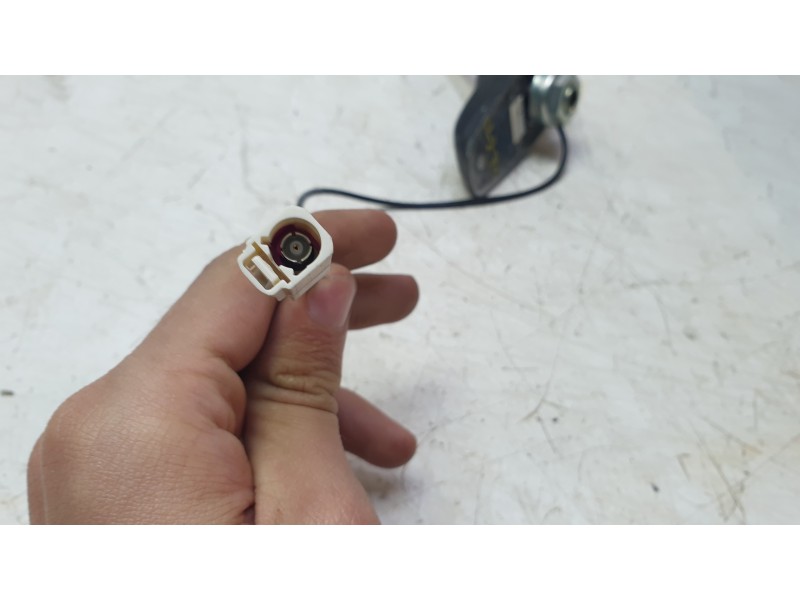 Recambio de antena para citroën c4 picasso ii 1.6 bluehdi 120 referencia OEM IAM 9819667580  