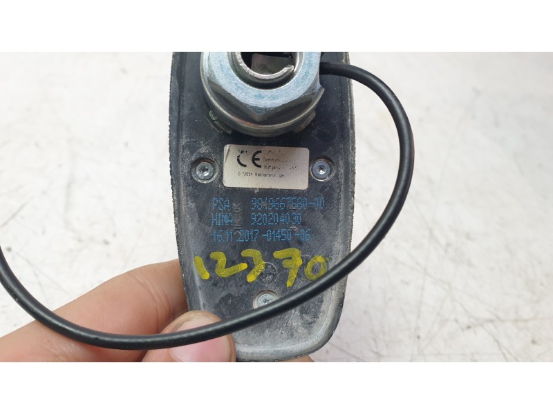 Recambio de antena para citroën c4 picasso ii 1.6 bluehdi 120 referencia OEM IAM 9819667580  