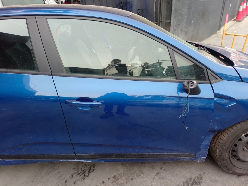 Recambio de puerta delantera derecha para mitsubishi colt referencia OEM IAM   