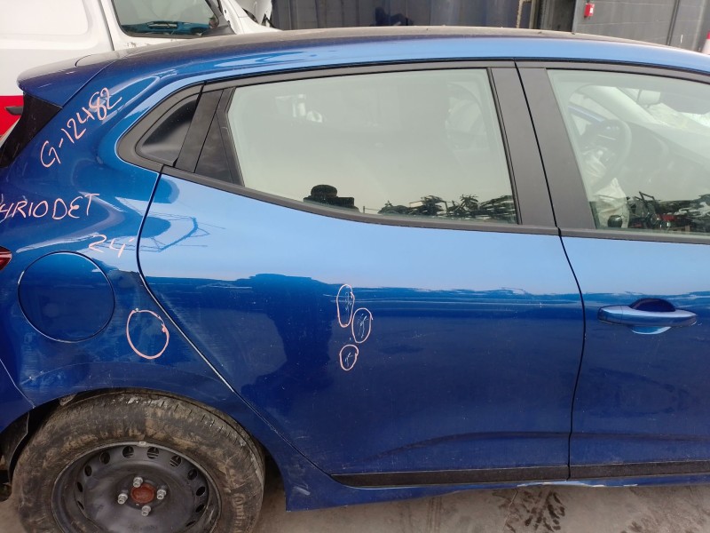 Recambio de puerta trasera derecha para mitsubishi colt referencia OEM IAM   