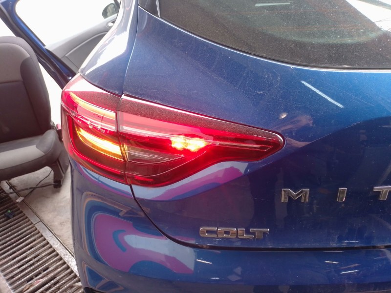 Recambio de piloto trasero izquierdo interior para mitsubishi colt referencia OEM IAM   