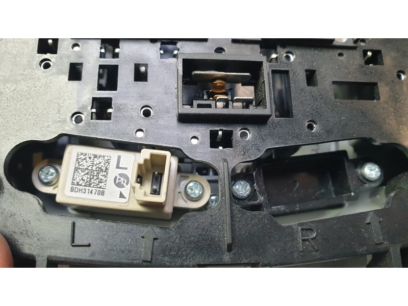 Recambio de luz interior para hyundai i20 iii (bc3, bi3) 1.0 t-gdi referencia OEM IAM 92800Q0710LS5  