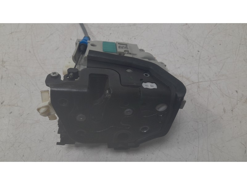 Recambio de cerradura puerta trasera derecha para audi a3 (8v1, 8vk) 1.6 tdi referencia OEM IAM 8K0839016H  DLF590037HQ