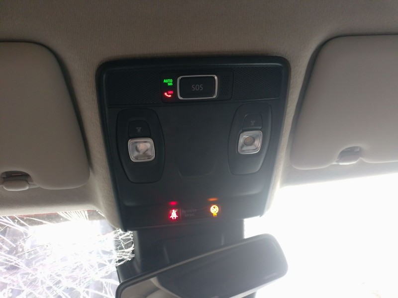 Recambio de luz interior para mitsubishi colt referencia OEM IAM   