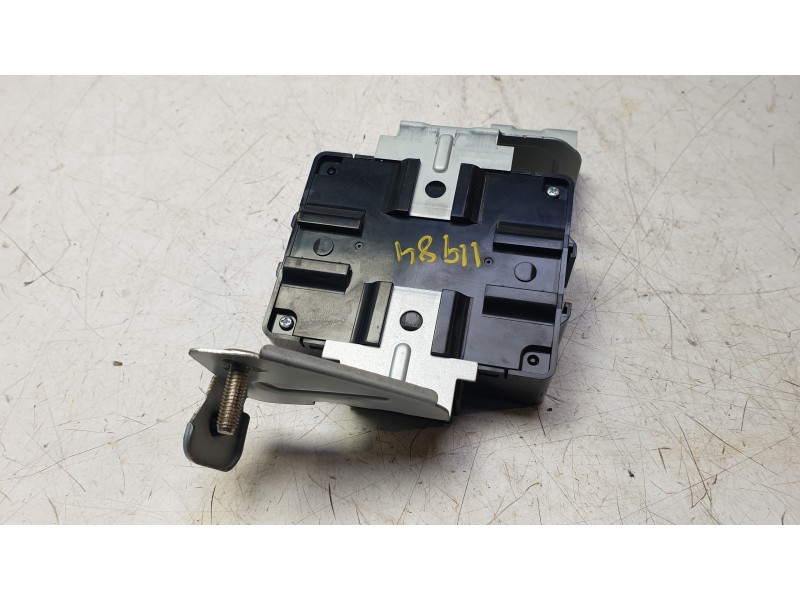 Recambio de modulo electronico para hyundai i20 iii (bc3, bi3) 1.0 t-gdi referencia OEM IAM 95300Q0000  