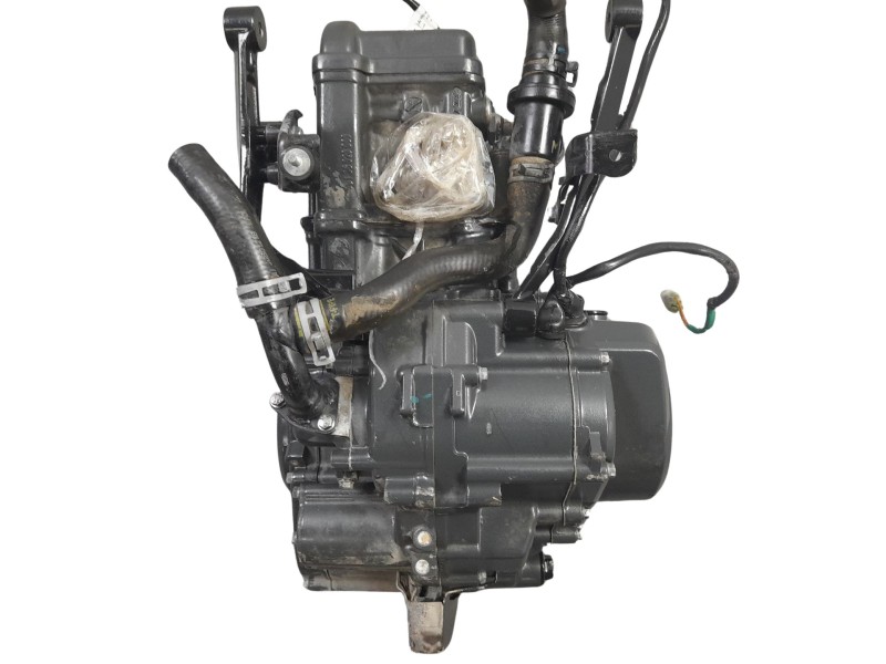 Recambio de motor completo para ktm 125 duke referencia OEM IAM 935  