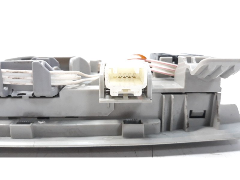 Recambio de luz interior para lexus rx 3.5 v6 24v cat referencia OEM IAM 8136048070  
