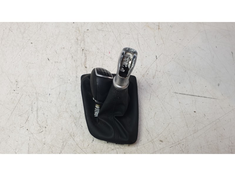 Recambio de pomo palanca cambio para hyundai i20 iii (bc3, bi3) 1.0 t-gdi referencia OEM IAM 43711Q0400NNB  
