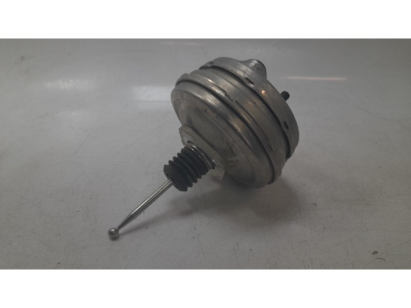 Recambio de servofreno para porsche cayman (typ 981c) gt4 referencia OEM IAM 99135502582  