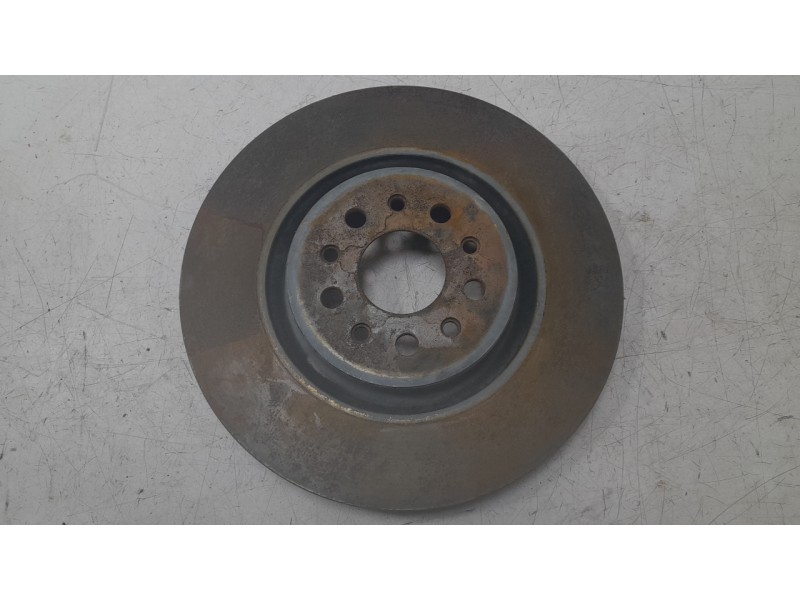 Recambio de disco de freno delantero derecho para maserati levante suv (m161) 3.0 d q4 referencia OEM IAM 670038175  