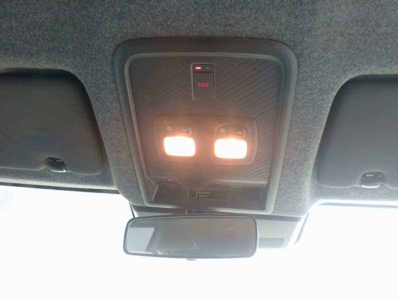 Recambio de luz interior para dacia duster iii eco-g 100 essential referencia OEM IAM   