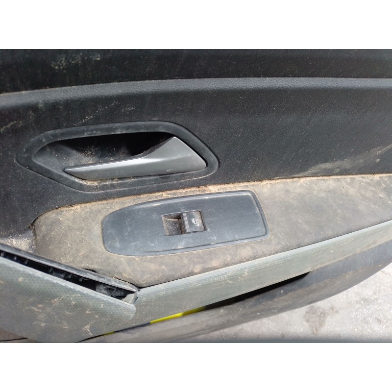 Recambio de mando elevalunas delantero derecho para dacia duster iii eco-g 100 essential referencia OEM IAM   