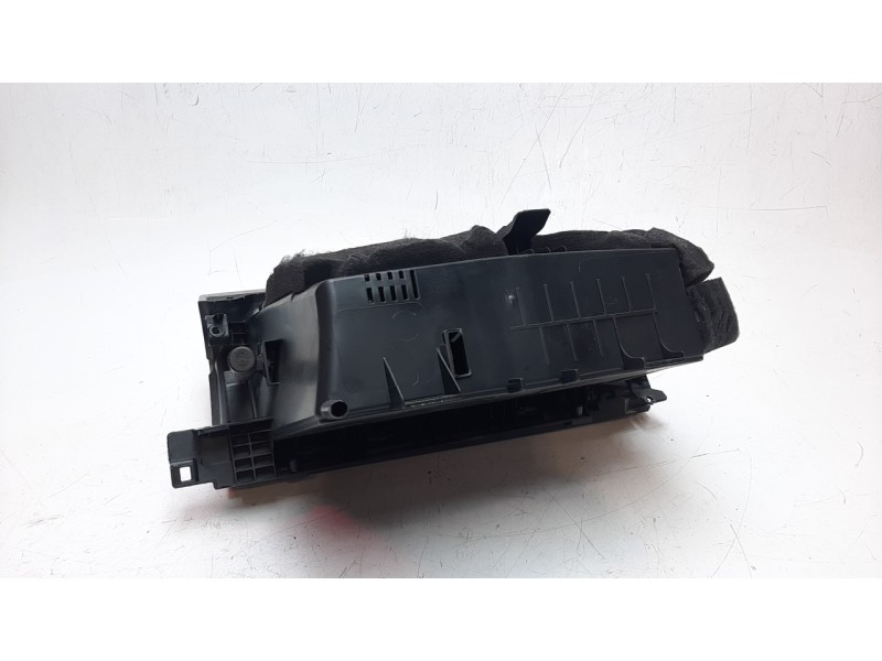 Recambio de guantera para mercedes-benz clase b (w245) 2.0 cat referencia OEM IAM 1696801691  