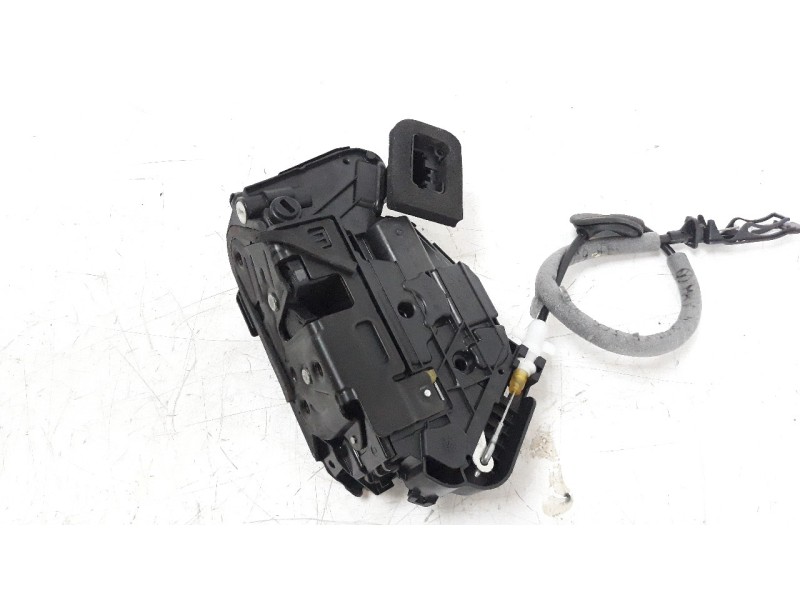 Recambio de cerradura puerta trasera izquierda para volkswagen t-roc advance referencia OEM IAM 5TA839015L  