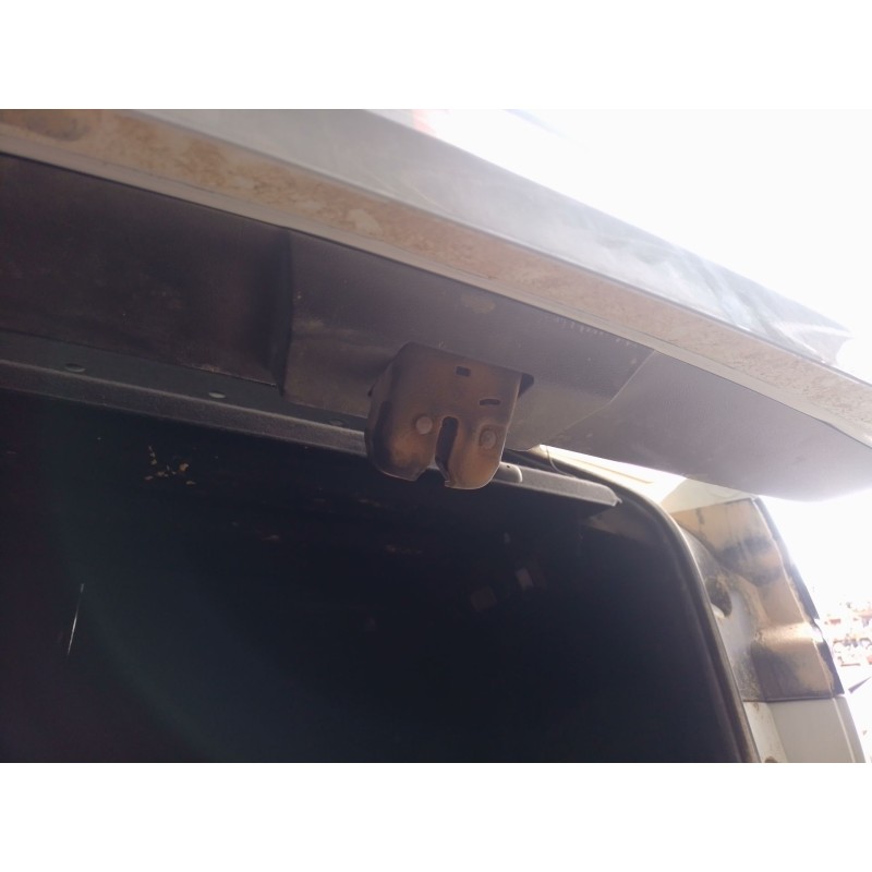 Recambio de cerradura maletero / porton para dacia duster iii eco-g 100 essential referencia OEM IAM   