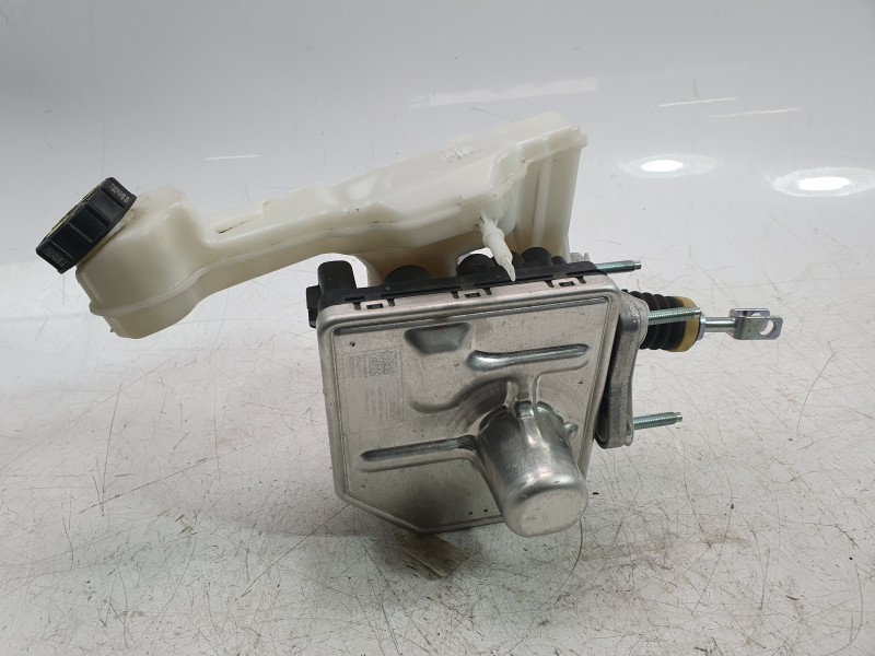Recambio de bomba freno para ford kuga iii (dfk) 2.5 fhev referencia OEM IAM LX6C2C219MU  