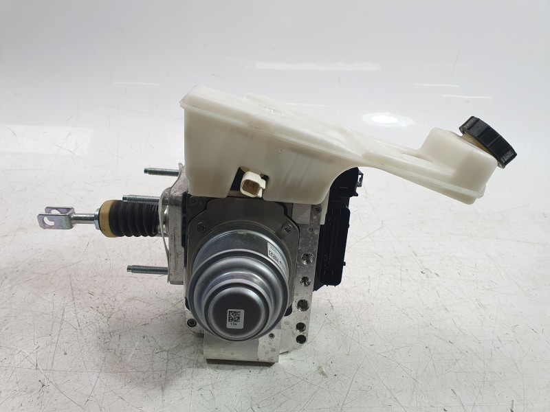 Recambio de bomba freno para ford kuga iii (dfk) 2.5 fhev referencia OEM IAM LX6C2C219MU  