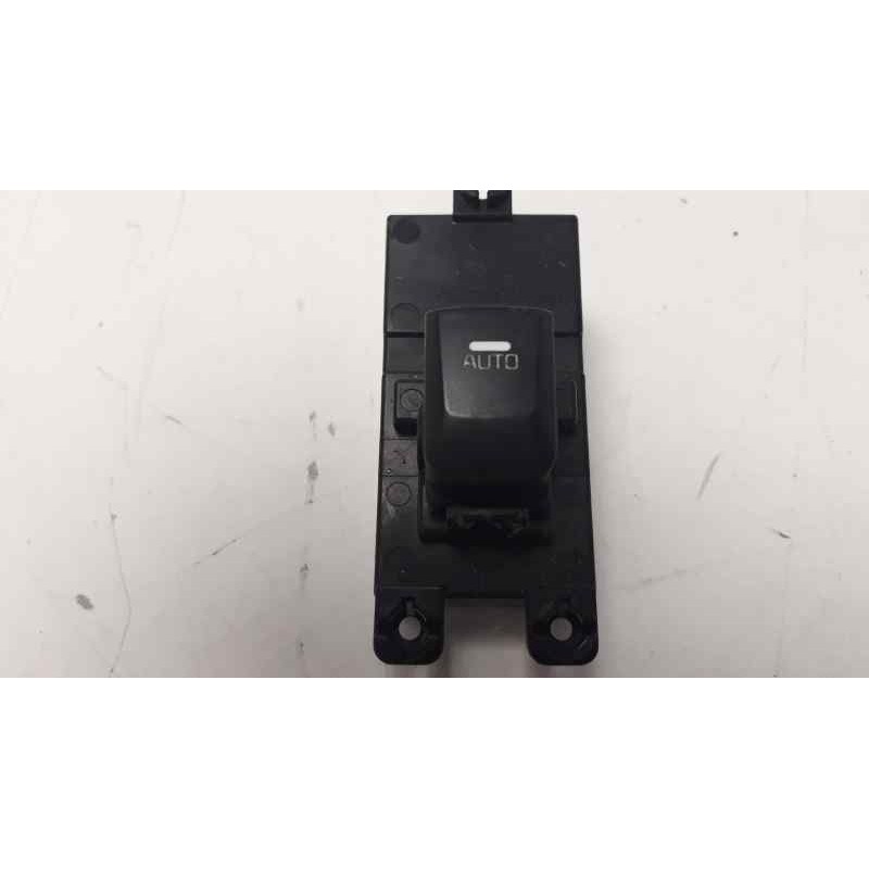 Recambio de mando elevalunas trasero izquierdo para kia cee´d 1.4 crdi cat referencia OEM IAM 49D5101000 9350A2000 