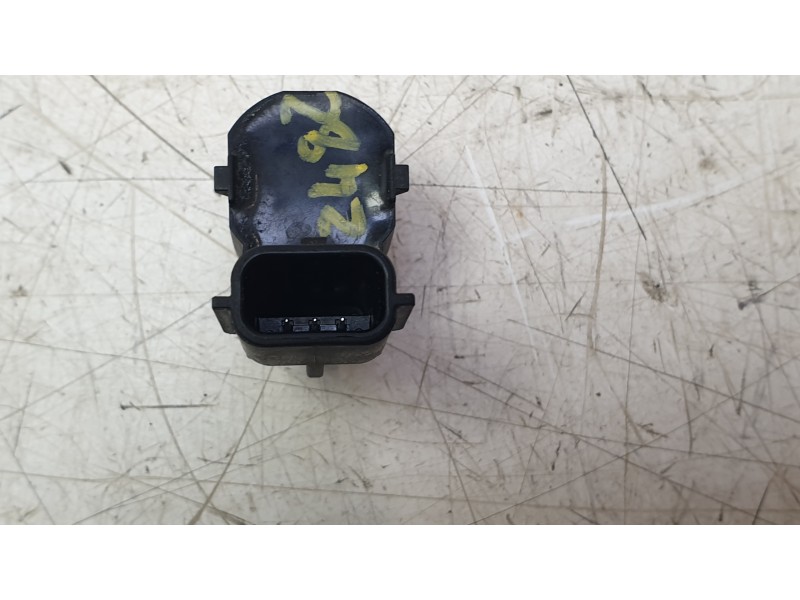 Recambio de sensor aparcamiento delantero para mitsubishi colt referencia OEM IAM 284426105R  