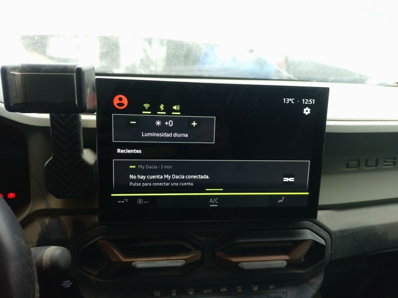 Recambio de pantalla multifuncion para dacia duster iii eco-g 100 essential referencia OEM IAM   