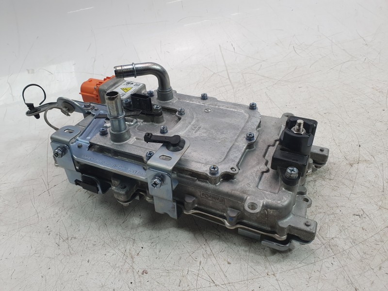 Recambio de inversor para ford kuga iii (dfk) 2.5 fhev referencia OEM IAM LX6814G646AG  