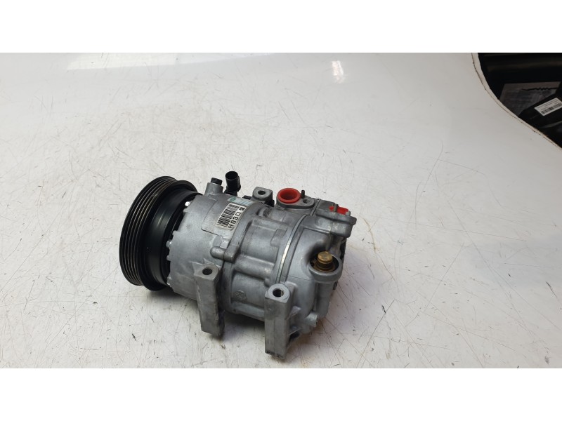 Recambio de compresor aire acondicionado para hyundai i30 (fd) 1.6 crdi referencia OEM IAM AN6CA06 32468 CAF480187HQ/M2212610