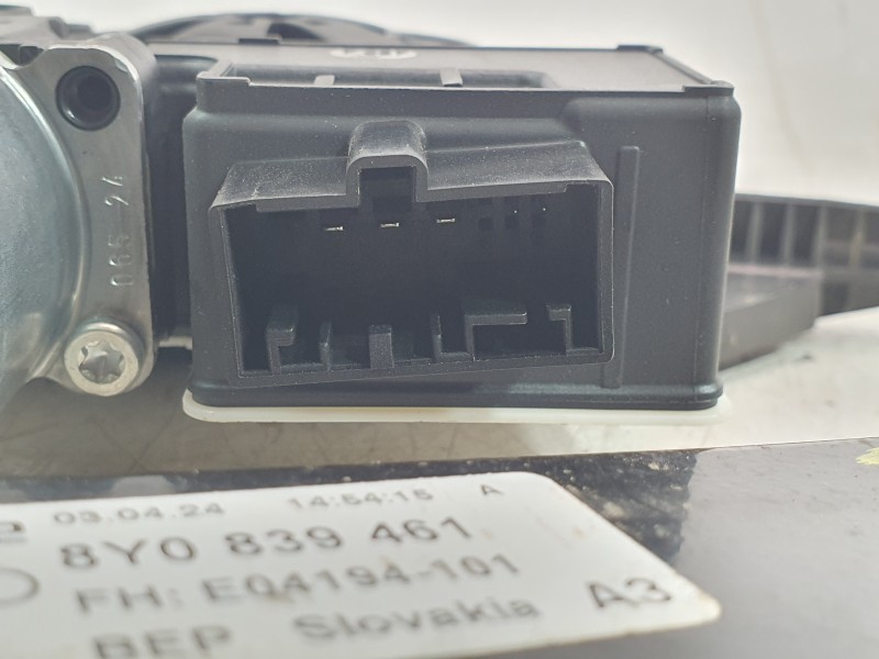 Recambio de elevalunas trasero izquierdo para audi a3 sportback (8ya, 8yf) 30 tdi referencia OEM IAM 8Y0839461  