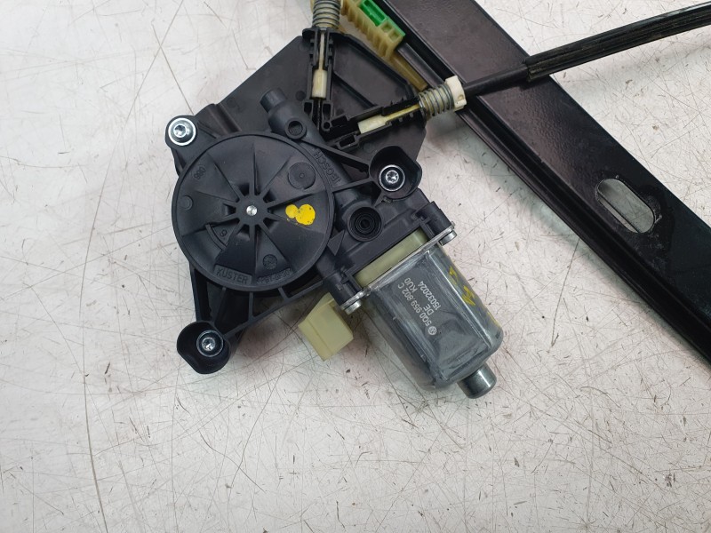 Recambio de elevalunas delantero izquierdo para audi a3 sportback (8ya, 8yf) 30 tdi referencia OEM IAM 8Y0837461  