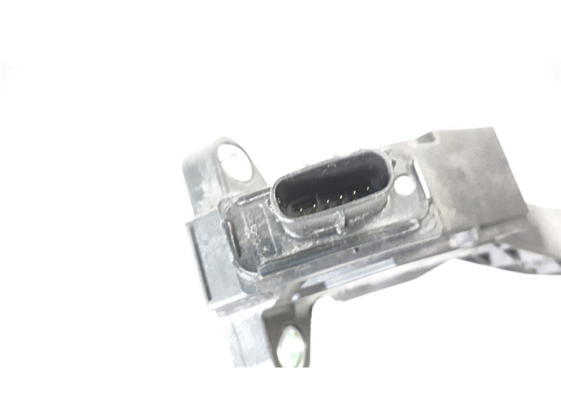 Recambio de potenciometro pedal para toyota yaris 1.5 16v cat referencia OEM IAM 781100D120  