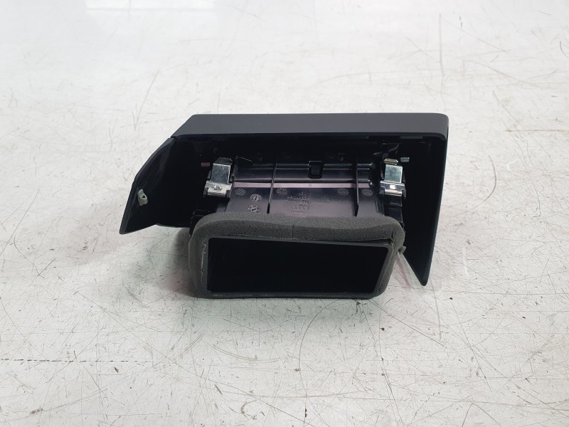 Recambio de rejilla aireadora para audi a3 sportback (8ya, 8yf) 30 tdi referencia OEM IAM 8Y1820902A  