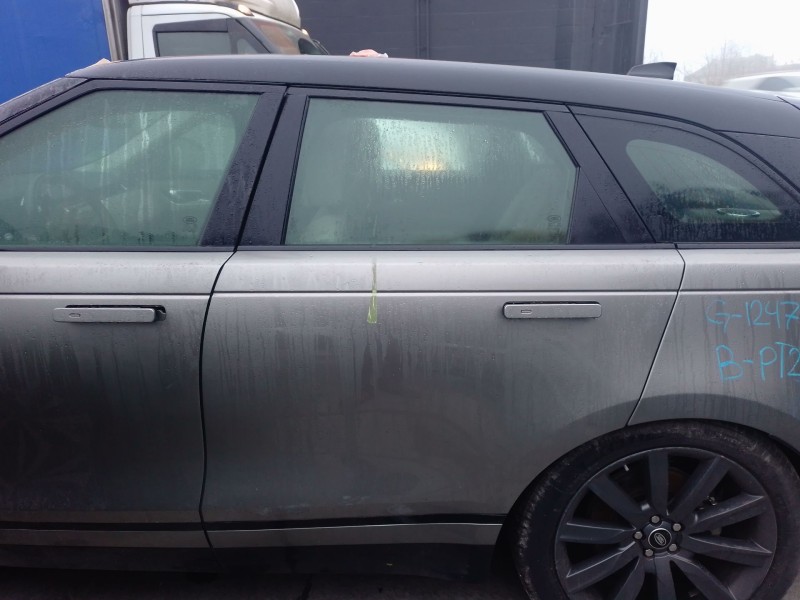 Recambio de puerta trasera izquierda para land rover range rover velar (l560) 2.0 p300 si4 4x4 referencia OEM IAM   