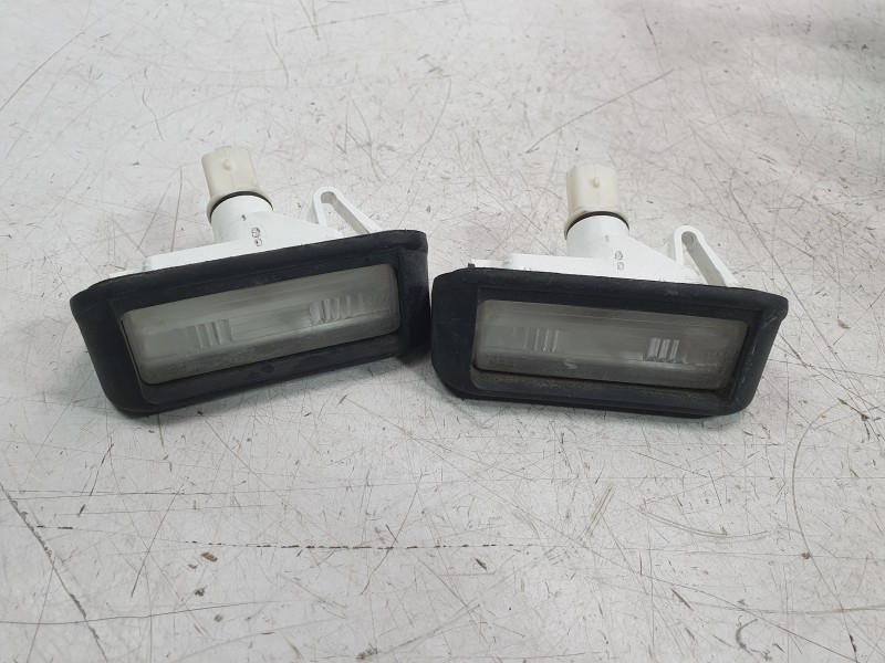 Recambio de piloto matricula para peugeot expert autobús (v_) 1.6 bluehdi 115 referencia OEM IAM 9683421680 320200053 