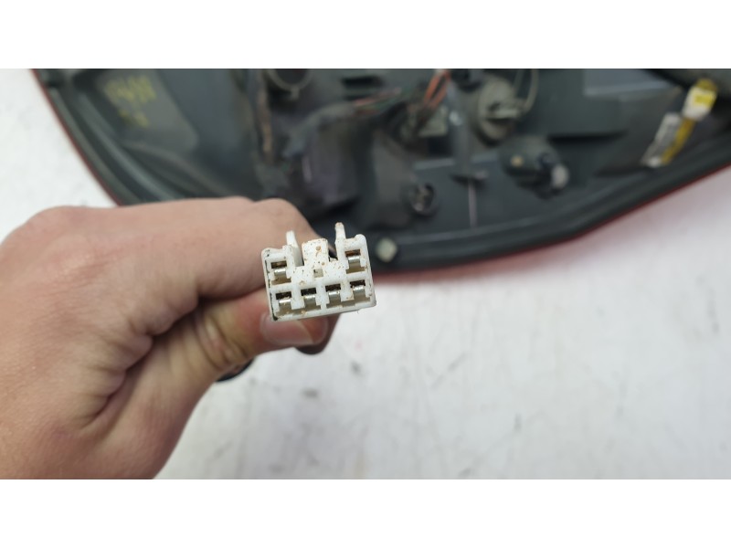 Recambio de piloto trasero izquierdo para hyundai i30 (fd) 1.6 crdi referencia OEM IAM 924012L010  108403651 , 16395431 , HN0404