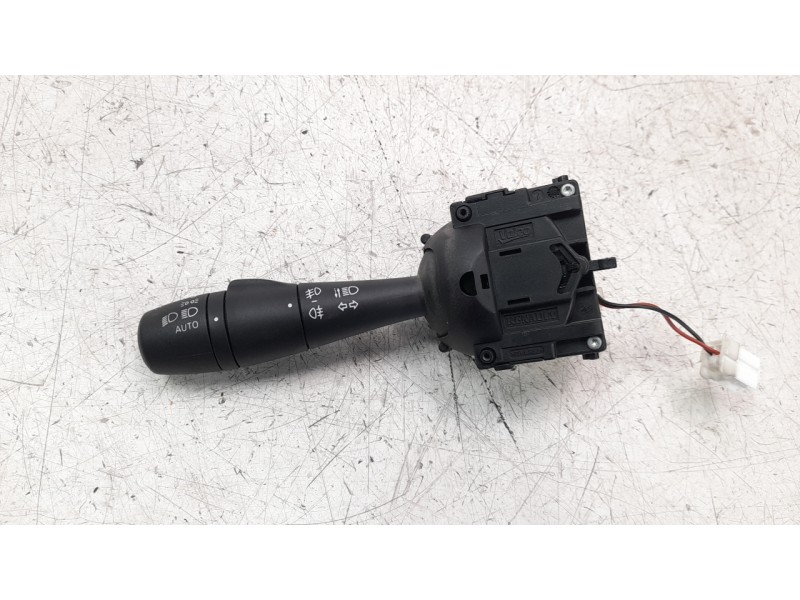 Recambio de mando intermitentes para renault captur limited referencia OEM IAM 255405718R  