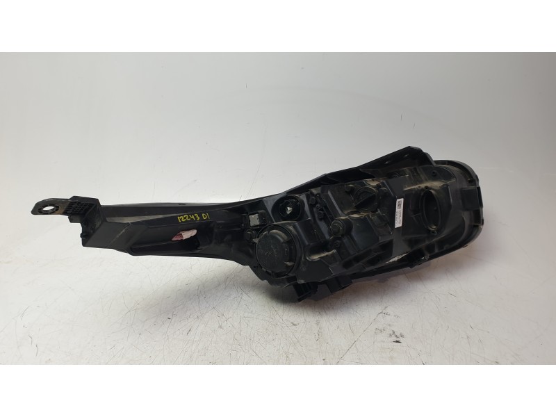 Recambio de piloto delantero izquierdo para kia xceed (cd) 1.0 t-gdi referencia OEM IAM 92101J7300  