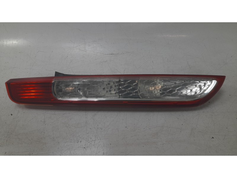 Recambio de piloto trasero izquierdo para ford focus ii (da_, hcp, dp) 2.0 tdci referencia OEM IAM 8M5113405A  103F10420773