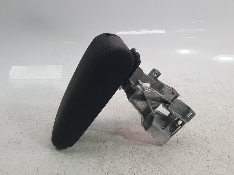 Recambio de apoyabrazos central para audi a3 sportback (8ya, 8yf) 30 tdi referencia OEM IAM 8Y0864283A  