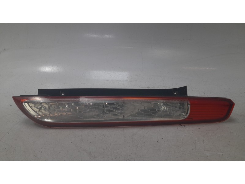 Recambio de piloto trasero derecho para ford focus ii (da_, hcp, dp) 2.0 tdci referencia OEM IAM 8M5113404A  103F10420772