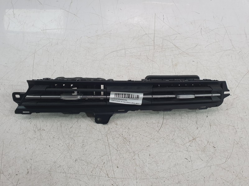 Recambio de rejilla aireadora para audi a3 sportback (8ya, 8yf) 30 tdi referencia OEM IAM 8Y1820951A  