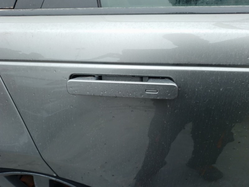 Recambio de maneta exterior trasera derecha para land rover range rover velar (l560) 2.0 p300 si4 4x4 referencia OEM IAM   