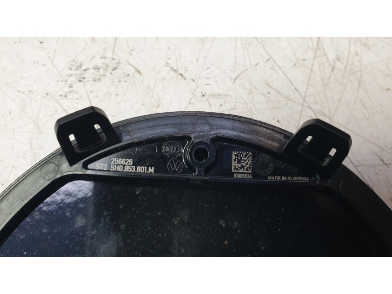 Recambio de emblema para volkswagen taigo (cs1) 1.0 tsi referencia OEM IAM 5H085360LM  