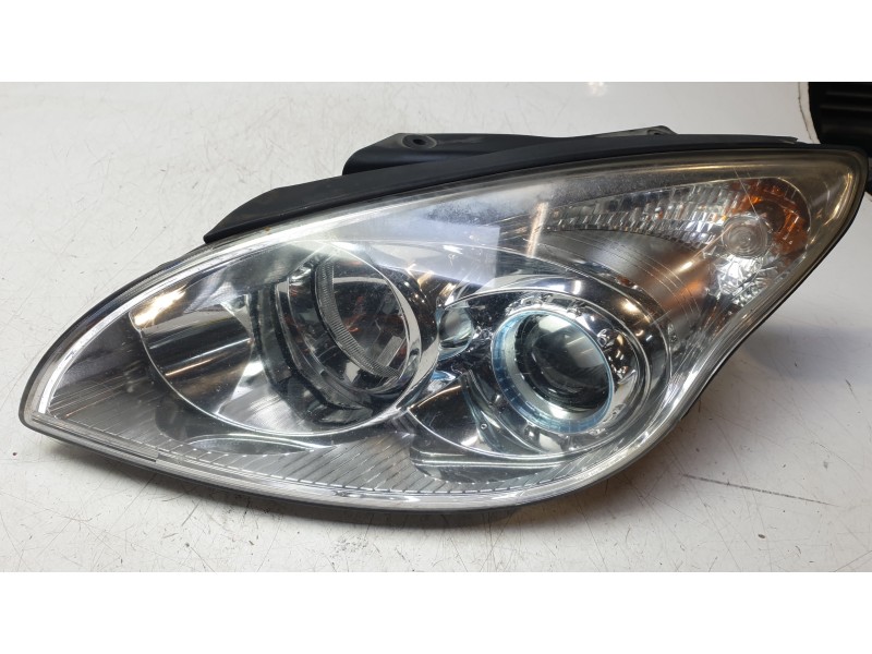 Recambio de faro izquierdo para hyundai i30 (fd) 1.6 crdi referencia OEM IAM 921012LXXX  108403602 / HN0404904 / 11395401