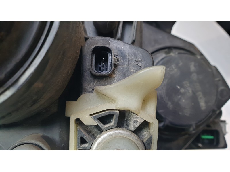 Recambio de faro izquierdo para hyundai i30 (fd) 1.6 crdi referencia OEM IAM 921012LXXX  108403602 / HN0404904 / 11395401