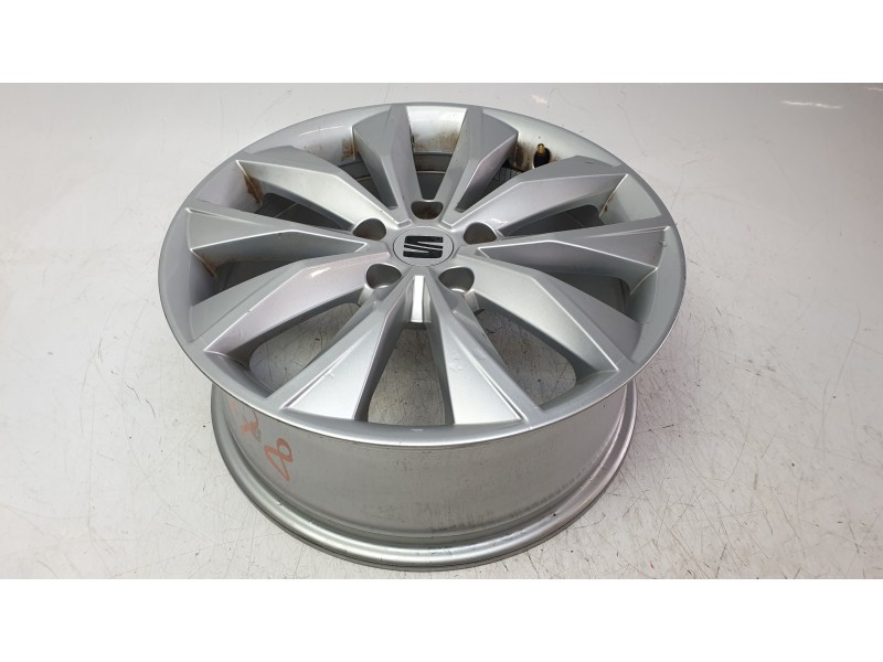 Recambio de llanta para seat ateca (kh7, khp) 1.5 tsi referencia OEM IAM 575601025M  