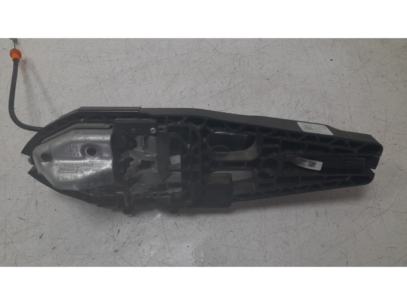 Recambio de maneta exterior delantera izquierda para ford mustang mach 1 referencia OEM IAM 2196011  